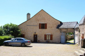 Appartement spacieux avec vue sur les montagnes à Espalion